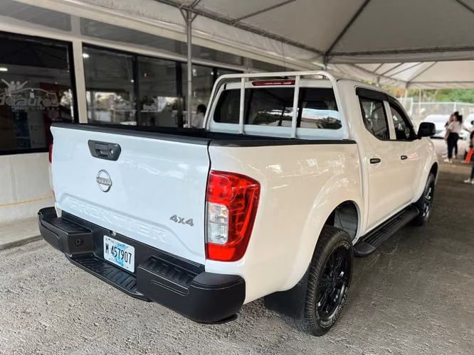 NISSAN NP300 FRONTIER AÑO 2024 - Imagen 3