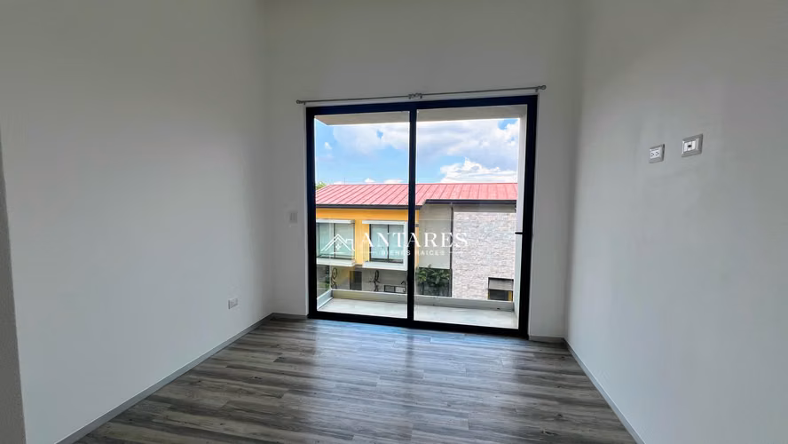 Bella Casa con línea blanca en Villa Fontana Sur - Imagen 9