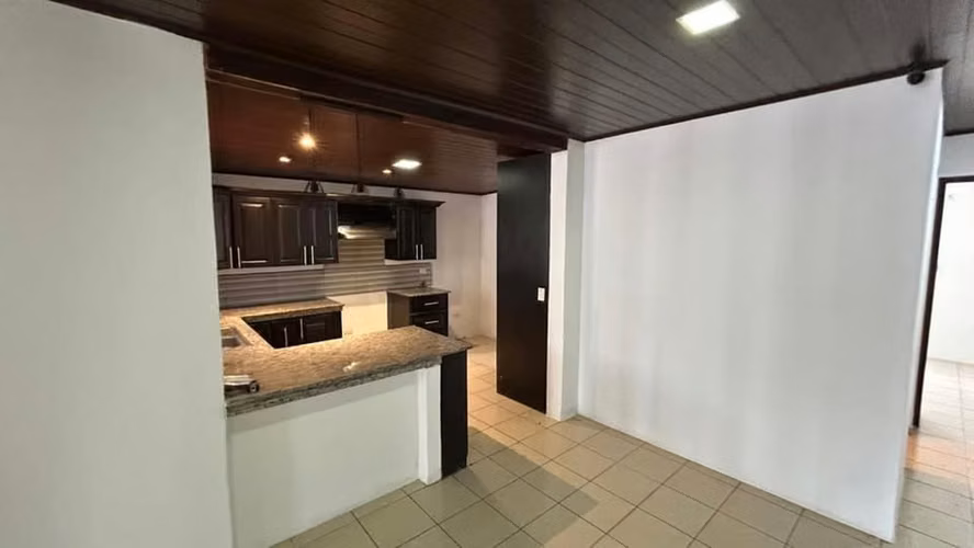 FP-vendo casa en Valle de Santa Rosa