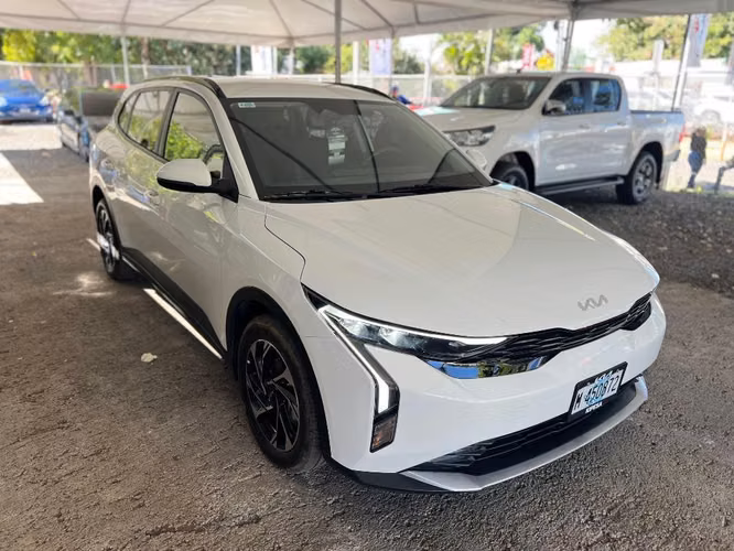 KIA K3 CROSS AÑO 2023 - Imagen 2