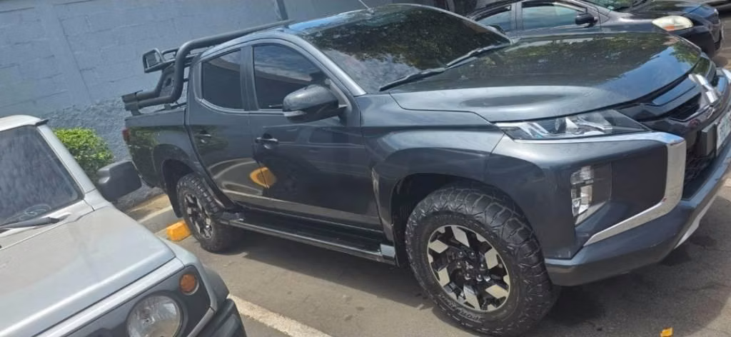 Mitsubishi L200 2024 – Excelente estado - Imagen 4