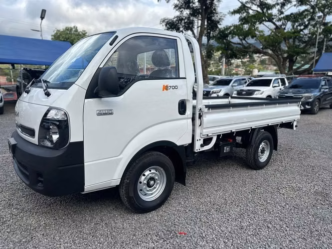 Kia K2700