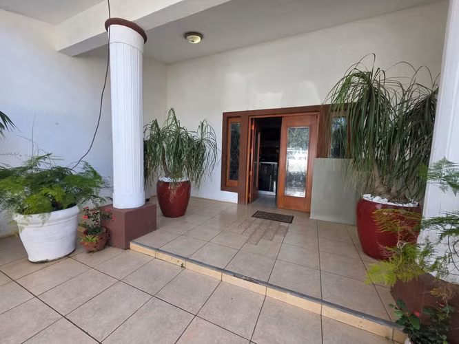 Propiedad en Venta en Carretera a Masaya | 2,433 v² de Terreno + Apartamento Independiente - Imagen 3