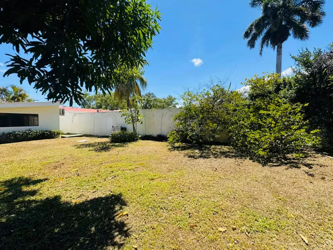 KW - Venta , casa amplia en Carretera Masaya Km 12 - Imagen 11