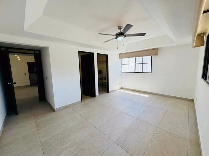 KW - Venta , casa amplia en Carretera Masaya Km 12 - Imagen 5