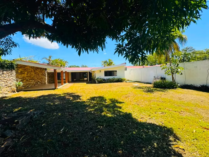 KW - Venta , casa amplia en Carretera Masaya Km 12 - Imagen 13