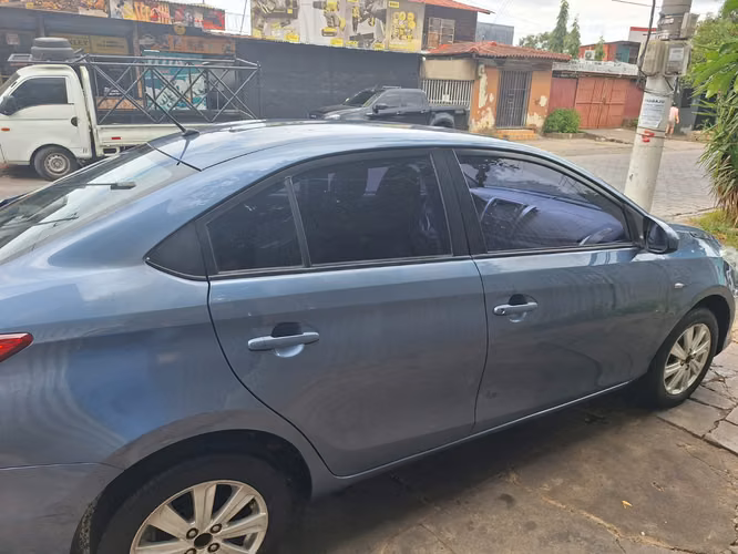 VENTA DE TOYOTA YARIS