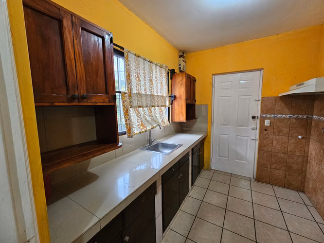 FP-Vendo casa en villa Valeska - Imagen 6