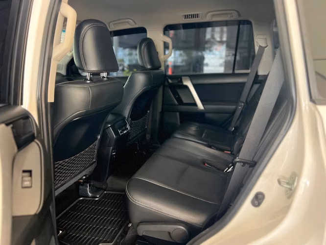 Toyota Prado TXL año 2021 - Imagen 3
