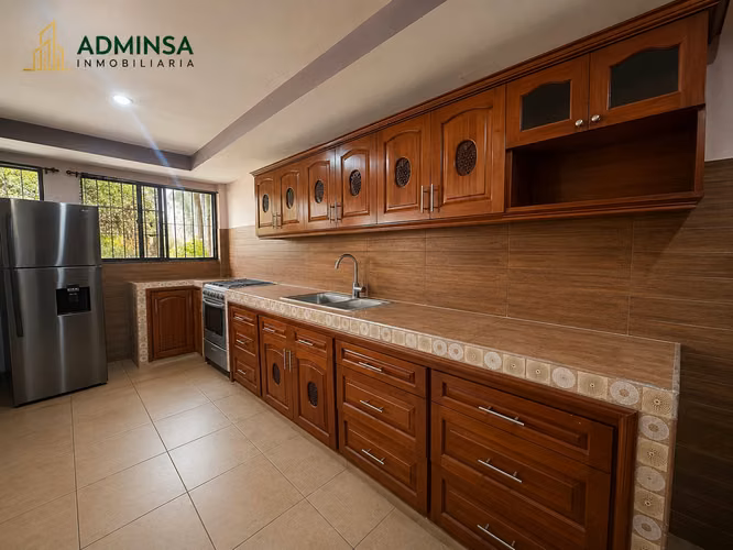 ¡CASA EN VENTA EN VISTAS DE MOMOTOMBO! - Imagen 5