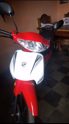 En venta: Moto 100% nueva, cero detalles