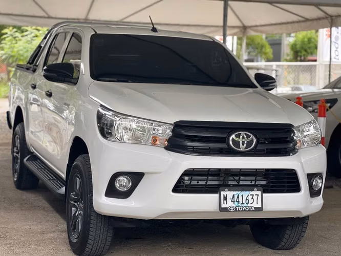 TOYOTA HILUX 2026 - Imagen 2