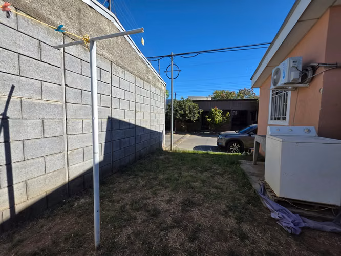 AG. SE VENDE CASA EN CIUDAD EL DORAL - Imagen 9
