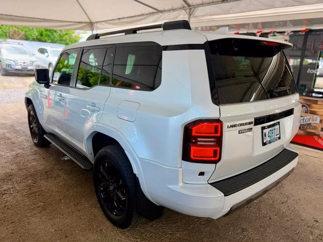 TOYOTA LAND CRUISER PRADO LUXURY AÑO 2026 - Imagen 3