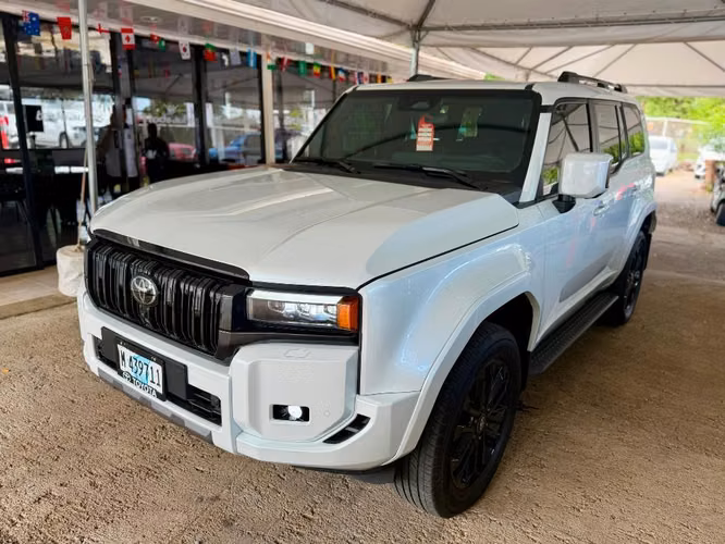 TOYOTA LAND CRUISER PRADO LUXURY AÑO 2026 - Imagen 2