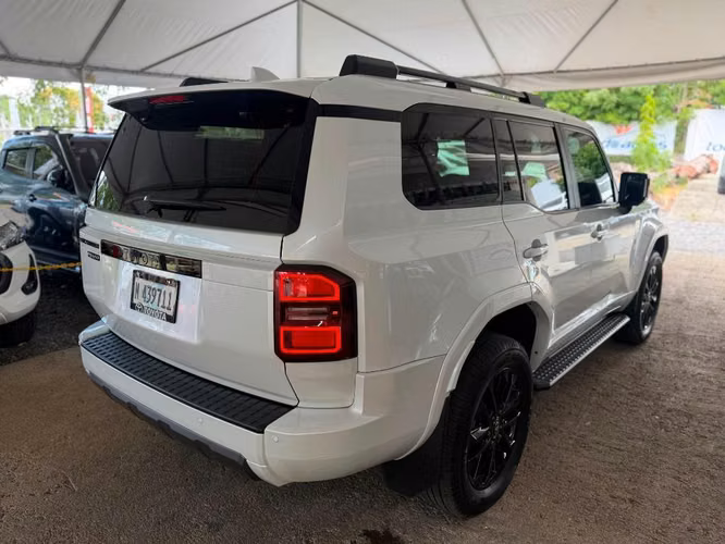 TOYOTA LAND CRUISER PRADO LUXURY AÑO 2026 - Imagen 4
