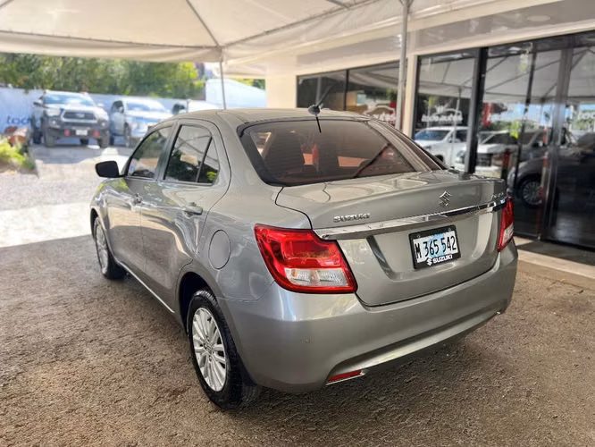 SUZUKI DZIRE AÑO 2023