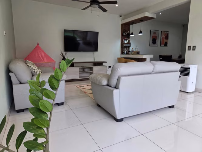 Casa en Venta en Residencial San Andrés | Renovada | US$73,000 - Imagen 7