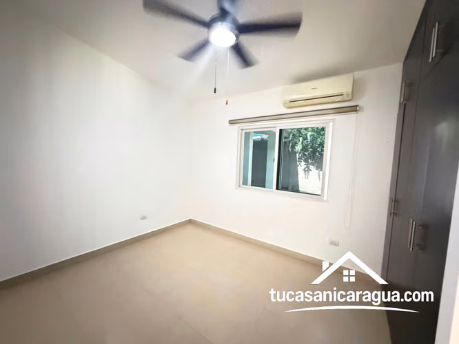 Se Vende Casa moderna por plaza once condominio - Imagen 7
