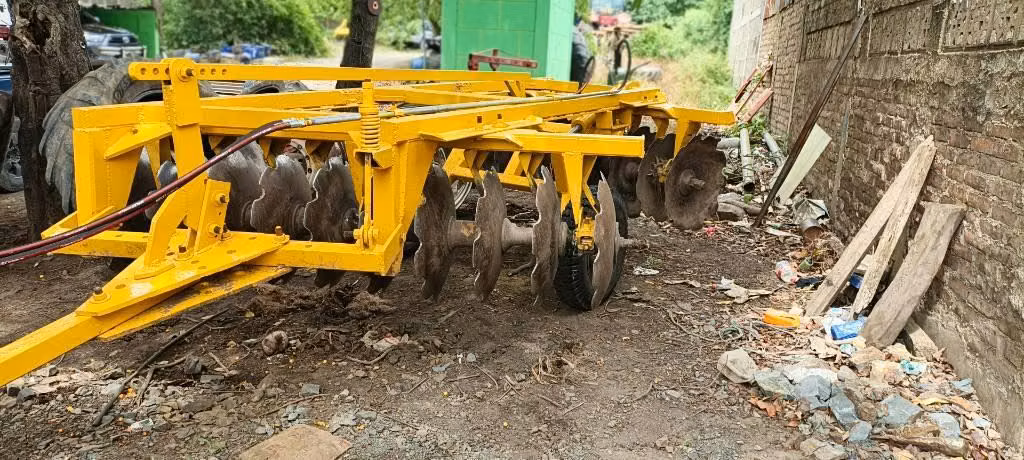 Tractor caseii maxxun 150