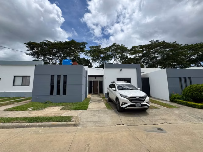 FH | Venta de casa | Condominio Bello Monte Carretera a Masaya, km 15.6