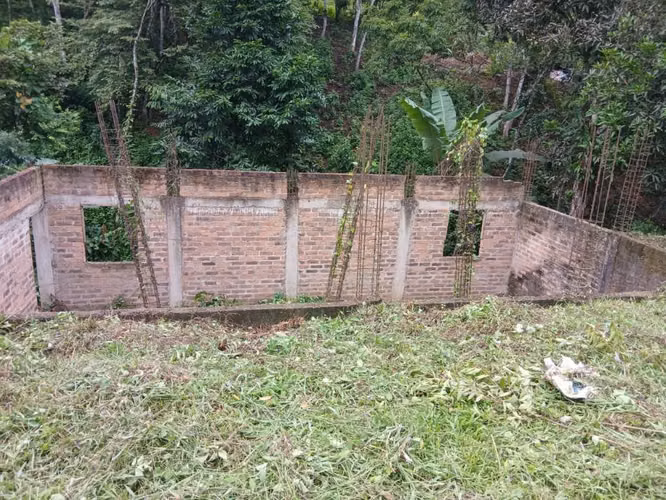 Terreno en El Pataste con construcción iniciada - Imagen 2