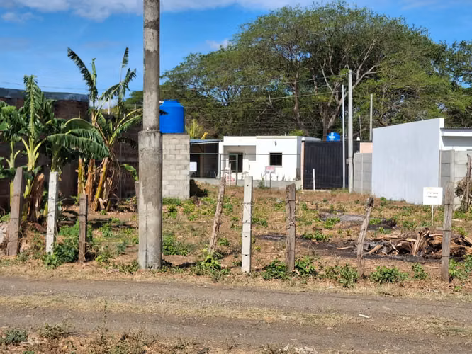 Terreno en venta de 722 varas cuadradas – Excelente ubicación y potencial residencial - Imagen 3