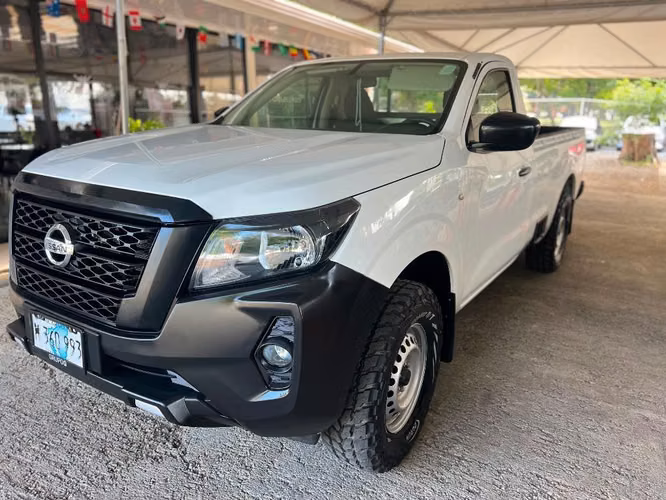 NISSAN NP300 FRONTIER AÑO 2023 - Imagen 2