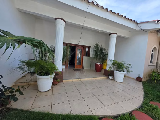AG. SE VENDE CASA EN CARRETERA MASAYA
