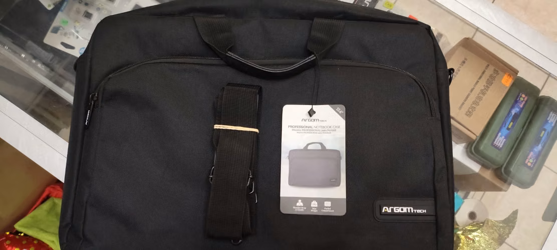 Bolso para Laptop de 15.6 – Protección, comodidad y estilo - Imagen 4