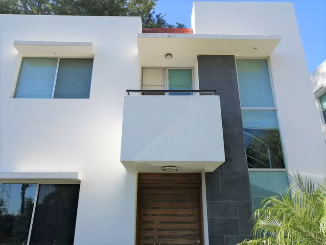 CASA AMOBLADA EN VENTA EN CONDOMINIO – CERCA DE GALERÍAS SANTO DOMINGO - Imagen 2