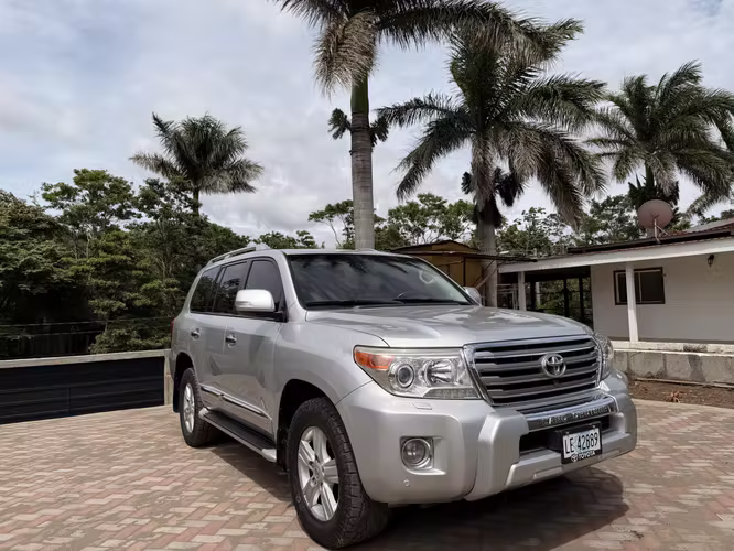 TOYOTA LAND CRUISER VX