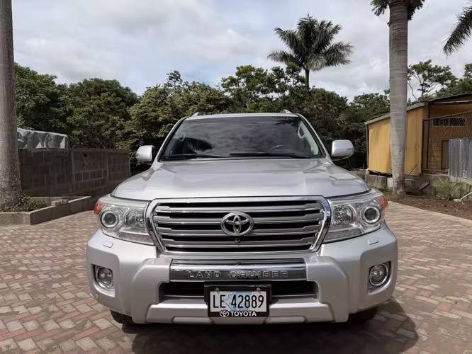 TOYOTA LAND CRUISER VX - Imagen 2