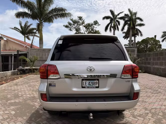 TOYOTA LAND CRUISER VX - Imagen 3