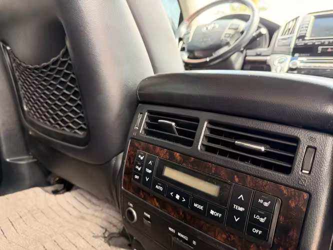 TOYOTA LAND CRUISER VX - Imagen 10