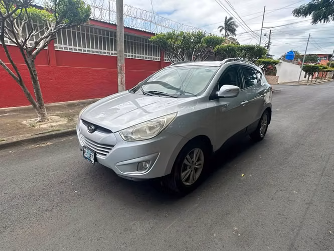 Hyundai Tucson DE AGENCIA  -  2013