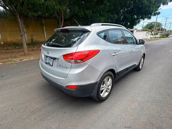 Hyundai Tucson DE AGENCIA  -  2013