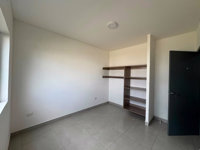 CASA ESQUINERA EN RENTA – QUINTAS DEL PRADO | CARRETERA A MASAYA KM 12 - Imagen 7