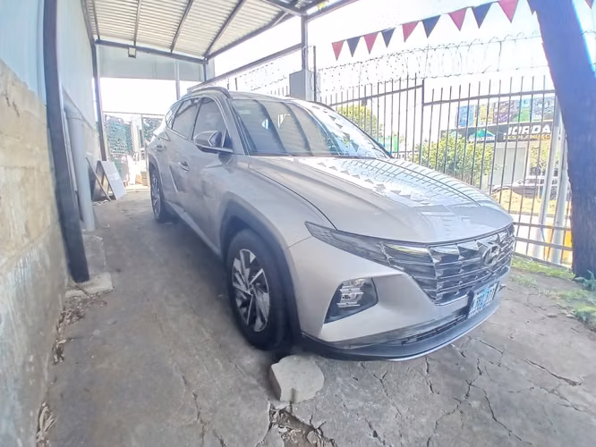  HYUNDAI TUCSON AT 2024