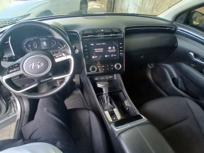  HYUNDAI TUCSON AT 2024