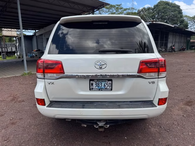 Land Cruiser Vx año 2017 - Imagen 4