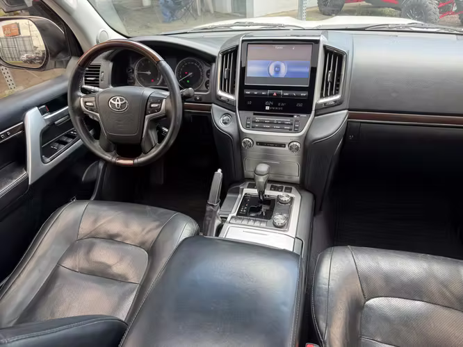 Land Cruiser Vx año 2017 - Imagen 10