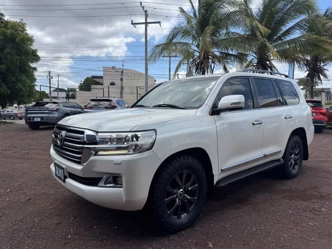 Land Cruiser Vx año 2017 - Imagen 2