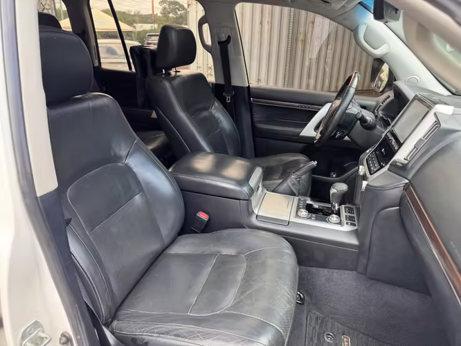 Land Cruiser Vx año 2017 - Imagen 12