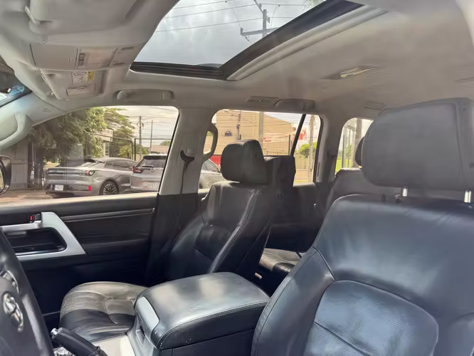 Land Cruiser Vx año 2017 - Imagen 15