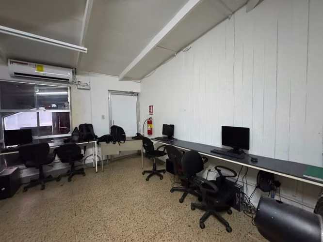 PROPIEDAD COMERCIAL EN VENTA – LOS ROBLES, MANAGUA