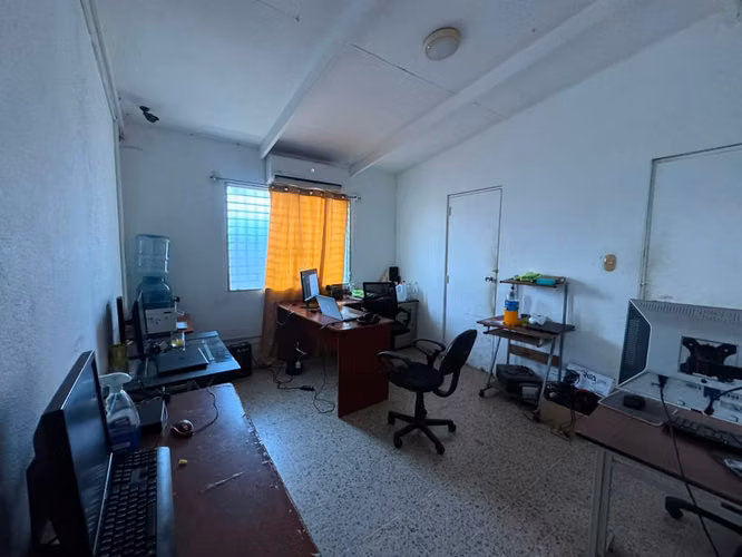 PROPIEDAD COMERCIAL EN VENTA – LOS ROBLES, MANAGUA