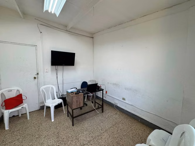 PROPIEDAD COMERCIAL EN VENTA – LOS ROBLES, MANAGUA