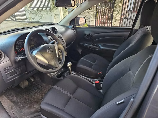 Nissan Versa V-Drive AUTOMÁTICO - Imagen 4