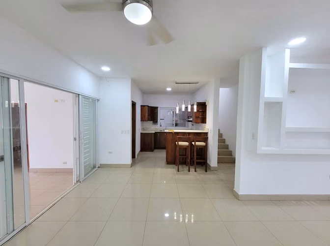 Casa en Venta Las Colinas – 4 Habitaciones | US$195,000 - Imagen 4